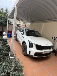 سورنتو ٢٠٢٥  فول ١/١ ماعدا البانوراما   (داتا شو / كشنات جلد ) وباقي ا...