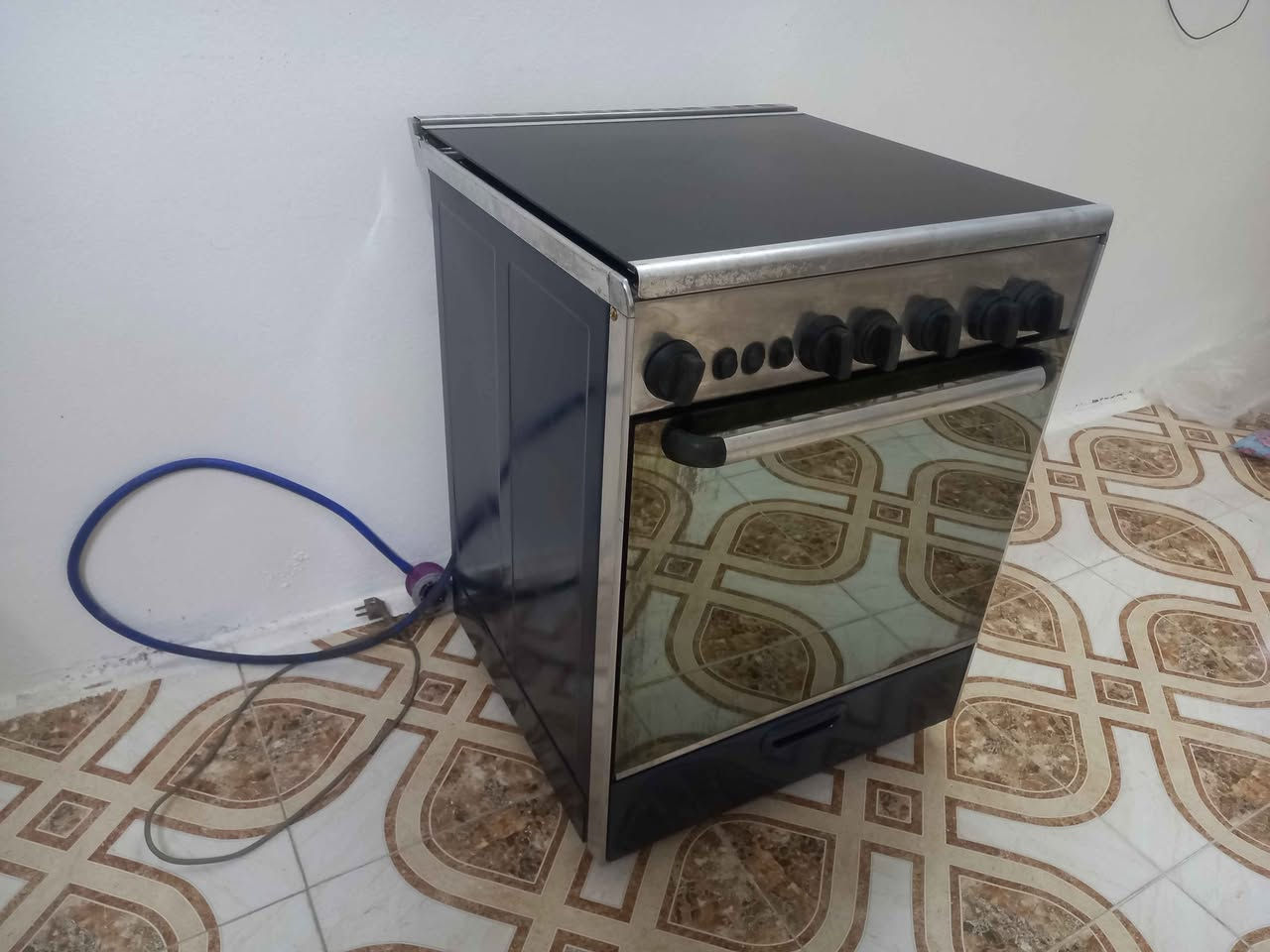 طباخ عشتار مصري للبيع شرط الشغل السعر ١٢٥ ألف العنوان موصل حي الصدام بعد السيطرة عالشارع العام طريق بعشيقه *********** *********** يوجد توصيل داخل الموصل أجره عالمشتري موصل, نينوى
