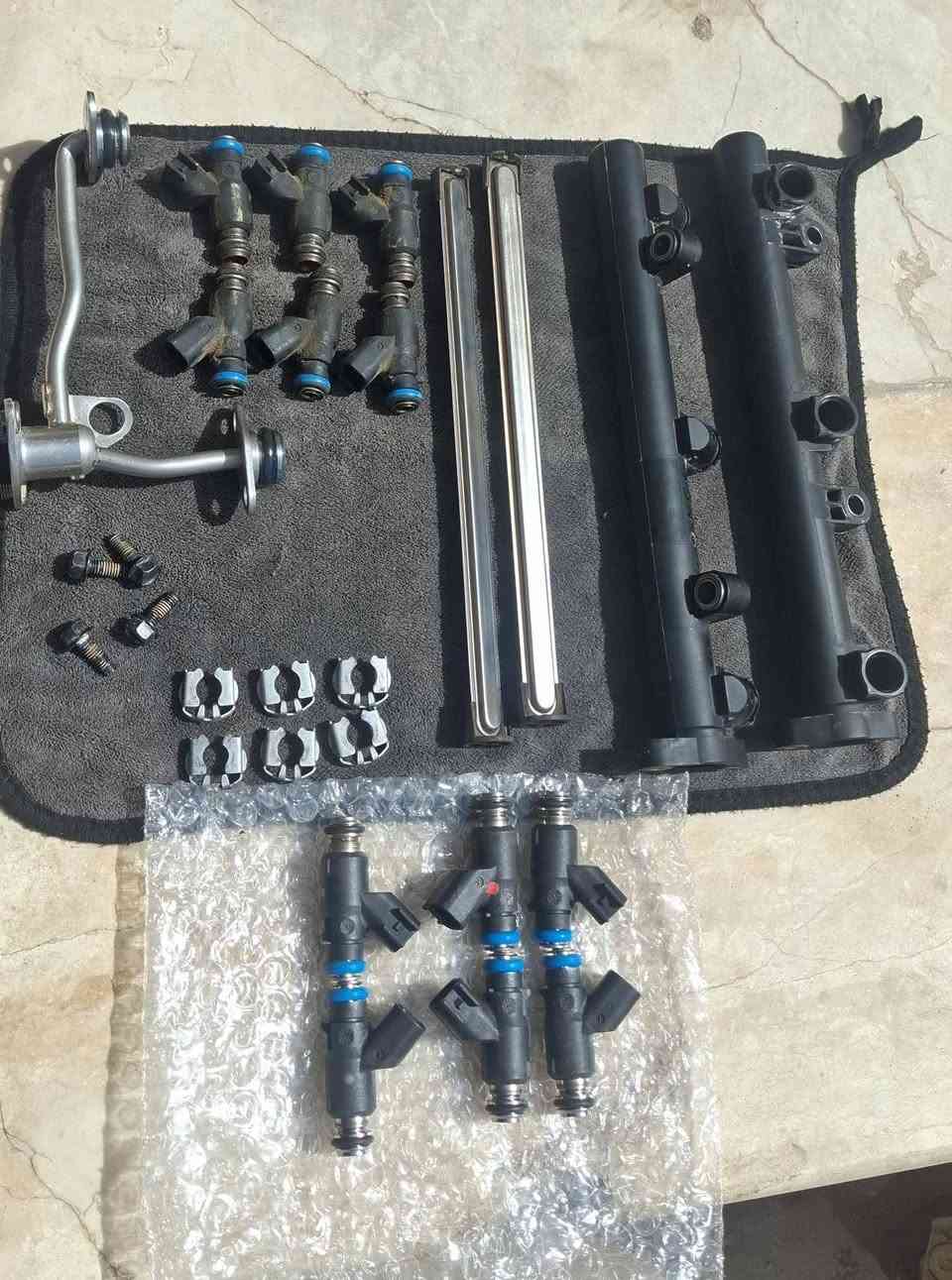 #سيرفز_موهافي
#يالله شرفني العم العزيز ابو احمد
صيانة وادامة كاملة حمام وغسل مكينه خارجي ازاله جميع الترسبات وتراكم الدهون وتنظيف جميع حساسات المحرك  وتبديل اغلب القطع المستهلكه حسب رغبتة وطلبة 
1.تنظيف حساسات vvt 
2.تنظيف حساس الايرفلو
3.تنظيف حساس الماب سنسر
4.تنظيف حساسات الكام شفت
5.تنظيف جويتر 
6.تنظيف ثلاجه الدكشن البارد 
7.تنظيف مسطره النوزلات 
8.تنظيف قبغ ولفات ومشتقاته وجميع القطع الخارجيه 

وتم تبديل القطع المستهلكه 
١.بلكات
٢.نوزلات
٣.واشر قبغ ولفات
٤.واشر دكشن بارد
٥.فلتر شوته 
.٦.دسكات امامي 
تحياتي خادمكم كرار رحيم   ***********
تيك توك 👇
tiktok.com/@kr.mohave
يوتيوب 👇https://youtube.com/@kr.mohave?si=ZXWSQJje9i7y_9Is
