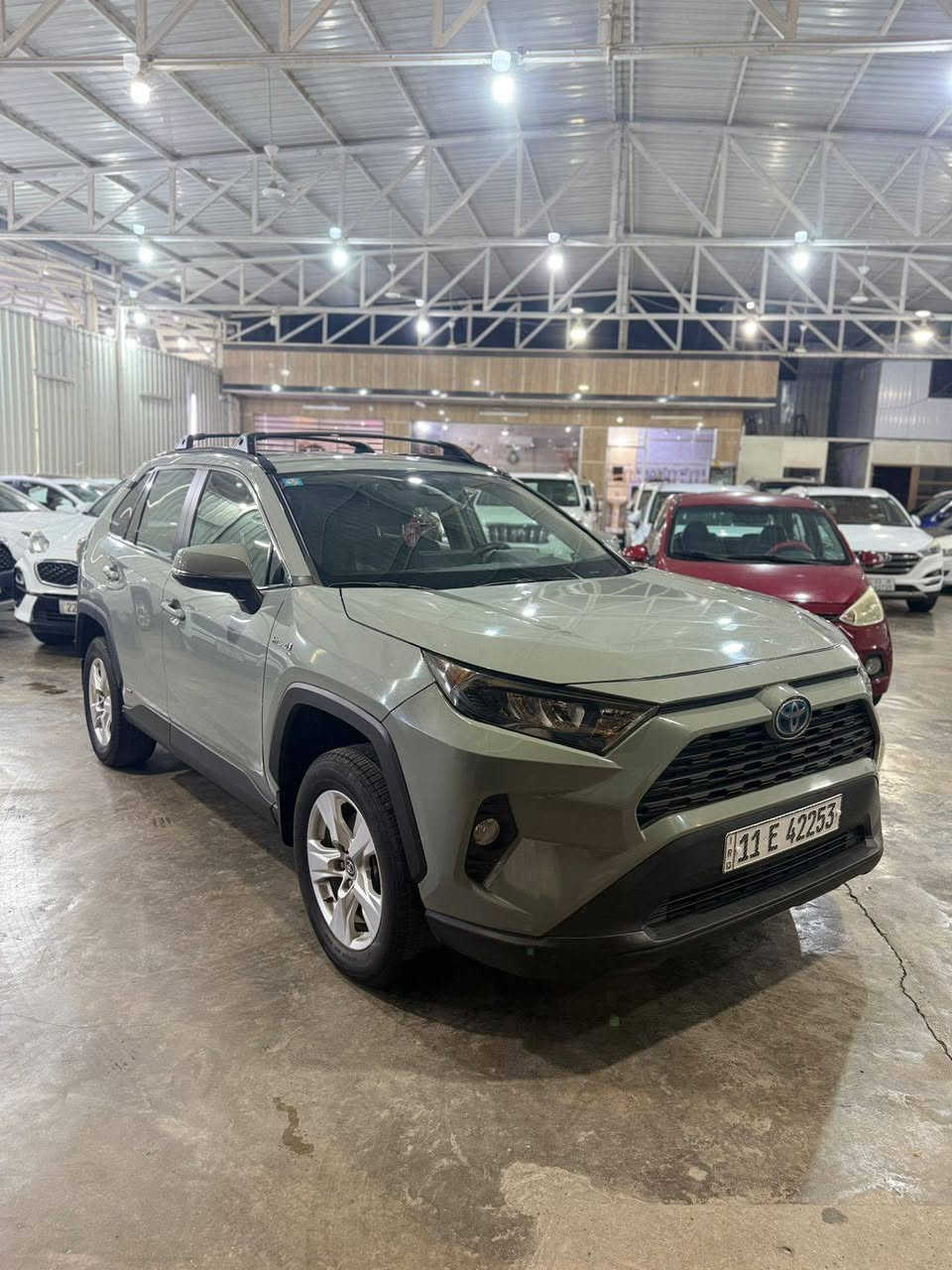 تيوتا Rav4
موديل 2021 امريكي 
هايبرد + بانزين 
ماشية 54 الف مايل 
حادثه موضح بالصوره 
صبغ جاملغ وبنيد بدون دواخل 
كرسي كهرباء 
بصمه ابواب 
بصمه تشغيل 
3 انظمة قيادة 
اوتو هولد 
هاند بريك بصمه 
السعر 190 ورقة وبيه مجال
للتواصل الاتصال على الرقم     ***********
