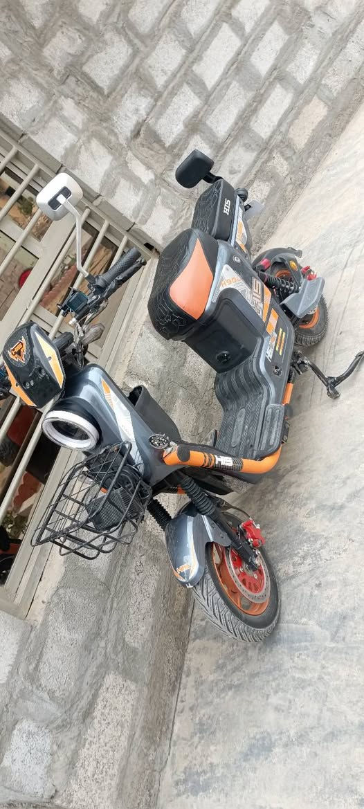 دراجه شحن مستخدم شي قليل السعر 550 وبيه مجال ***********
