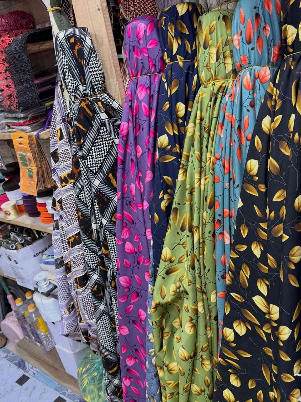 عرض خاص عرض خاص 
كشمير ايطالي سيلين ٣ قطع ب ١١ الف 
كريشه مشجر ٣ قطع ب ١٠ الاف 
كشمير ايطالي ستراس القطعه ب ٧ قطعتين ب ١٣ الف 
مايبخ القطعه ب ٧ قطعتين ب ١٣ الف 
فتره العرض خمس ايام اخر يوم الاحد 
للحجز مراسلت البيج او الواتساب ***********
