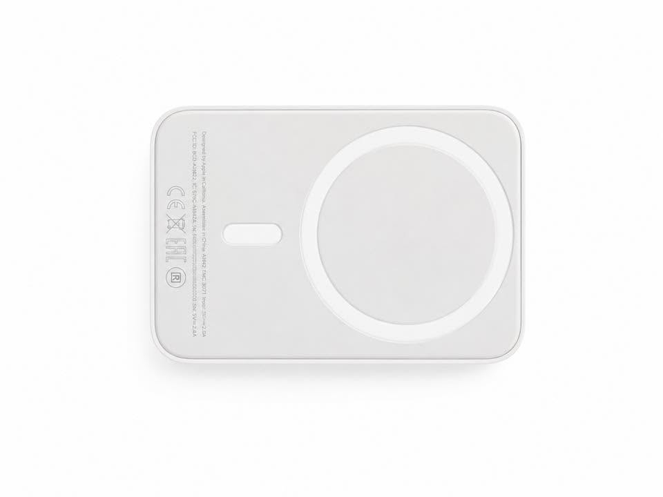 #كمية_محدوده🔥
#14_الف
باور بانك مغناطيسي MagSafe للآيفون

اشحن جهازك بسهولة وبدون أسلاك مع بطارية MagSafe المغناطيسية المصممة لتلتصق مباشرة خلف هاتفك وتمنحك طاقة إضافية أينما كنت.

. شحن لاسلكي مغناطيسي سريع وثابت.

. يلتصق بإحكام مع أجهزة iPhone الداعمة لـ MagSafe.

. تصميم نحيف وخفيف مناسب للحمل اليومي.

. يوفر طاقة إضافية أثناء التنقل والسفر والعمل.

. حماية من ارتفاع الحرارة والشحن الزائد.


**إذا كنت صاحب هذا الإعلان وتريد حذفه لأي سبب، رجاءا أرسل رسالة إلى الدعم الفني**