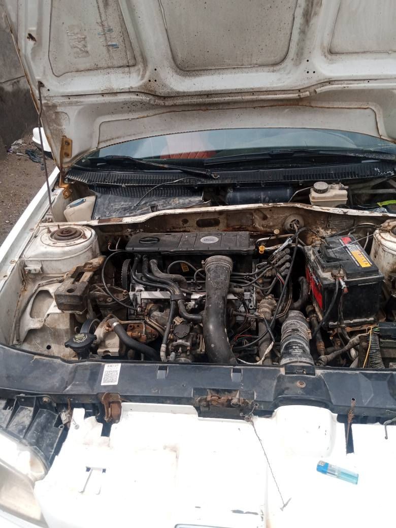 بيجو بارص للبيع او مراوس حسب نوع سيارة سعر البيع 25 ورقة بيها مجال قليل  السيارة كوم حديد اصوليات مكفولة سنوية منتهية عنوان البصرة ابي الخصيب الوسطي رقم هاتف *********** واتساب وماسنجر الكير جاهز المكينه بيها خيط تبخير الكاور جديد ضربتها جاملغ خلف سايق وخياسات بعد البدي شوف العين البصرة, العراق
