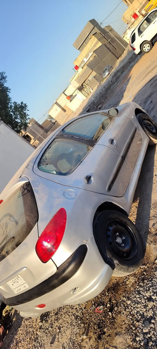 السلام عليكم سياره بيجو فرنسي 306 بيها صبغ إثر جرد الموديل 2009 السعر 35 وبيه مجال قليل كير اوتَماتيك محرك حداديه خير من الله العنوان حله حي العسكري شارع 80 رقم الهاتف ***********
