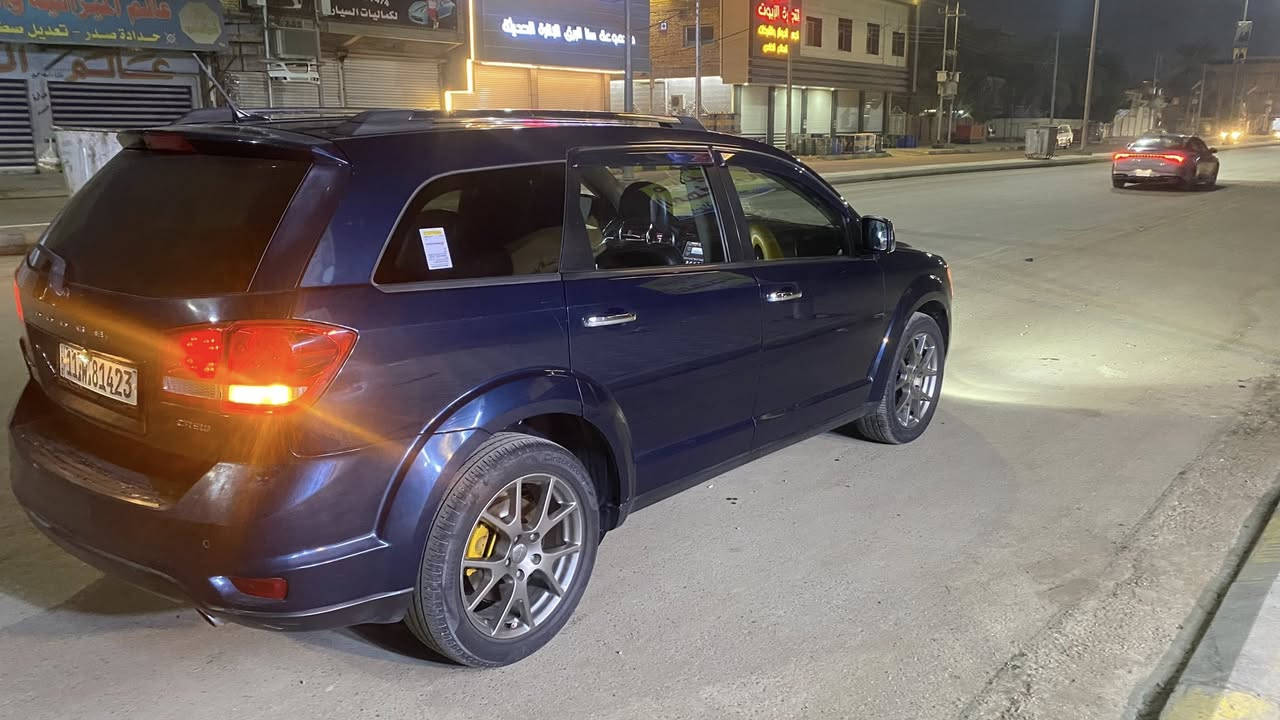 ج  جورني موديل 2013
السياره حادثهة دعاميه  وبيهة صبغ بجم اثر جراد
 تجي تفحص سونار  كير مكينه كفاله سياره حلوه وجاهزه حدايه نعمه من الله السعر 120 وبيهة مجال
***********
