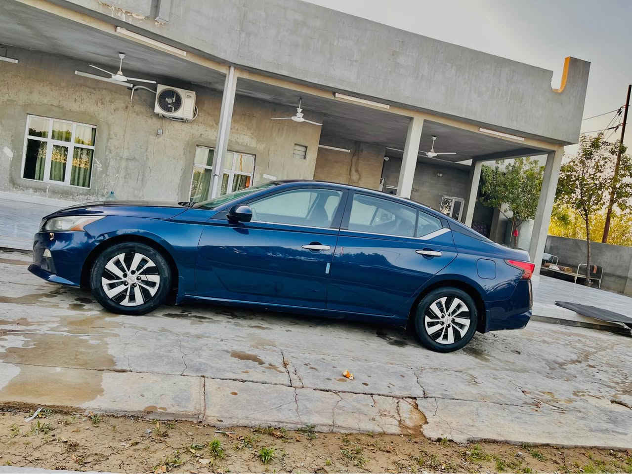 نيسان التيما 2019
ماشيه 125km
وارد امريكي 
حادثها طخه بسيطه جامرلغ سايق وبونيد فقط بدون دواخل 
كير محرك بشرط 
رقم اربيل جديد وهزه جديده 
تحويل او وكاله 
السعر 138 او مراوس بكورله تكسي 
العنوان كركوك واحد حزيران 
السياره جاهزه ونظيفه مالت بيت 
*********** كركوك, العراق
