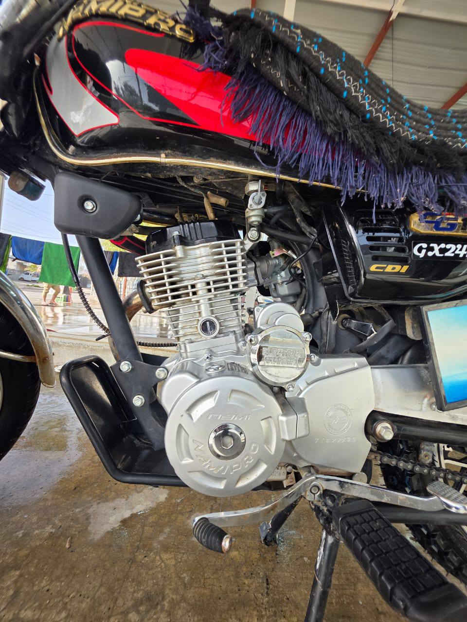 سلام عليكم دراجه نامي البيع دراجه مال جناي مماشيه موديل 2025دراجه حلوه و مرتبه كهربيات كامل شغال محرك150 درجه حلوه و مرتبه كلشي جاهز بيها لا صرف ولا تبخير دراجه مرتبه اي عيب مابي خاص ما موجود سعر 730و بي مجال بصيط‏‪***********‬‏
