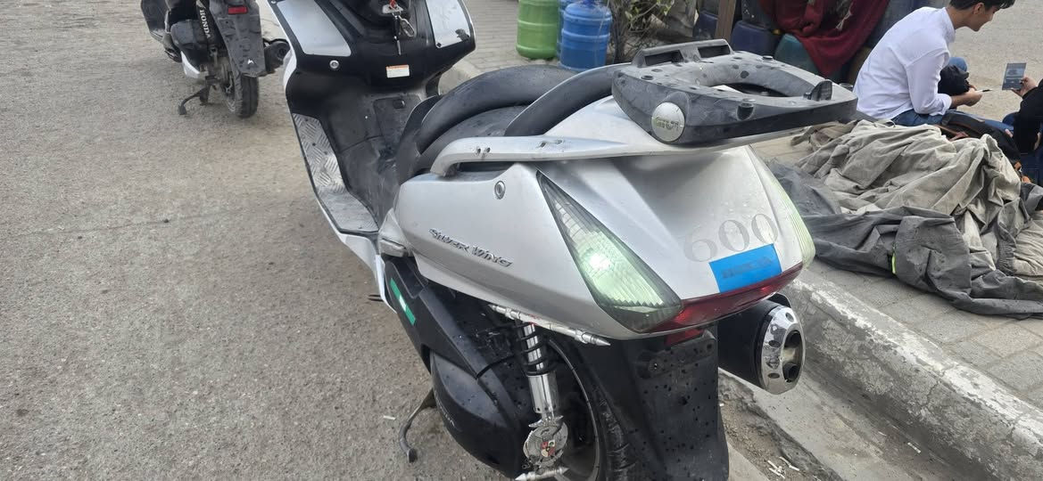 سلام عليكم سلفر ونج 600 مكينه مكفله كفاله عامه عله دامه قبل ١٠ ايام كلجات فيت بم نوزلات دامه عامه ربع ماذب عليه كهرباياته كله شغله مالعوب بيهن مكاني مدينه الصدر سعر خابر دلل رقم ***********
