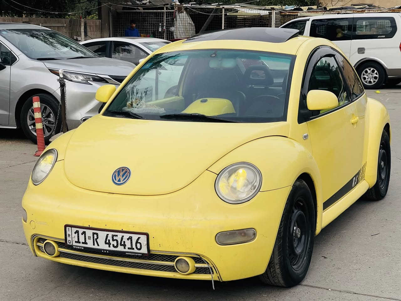 سلام عليكم 
فوكس واكن للبيع موديل 2000 
جاهزه من كلشي 
رقم وسنويه وهزه جديد بسمي تحويل مباشر 
سعر مناسب     59$  فقط 
مكان سياره بغداد مجمع صالحيه سكني 
هاتف ‭0 770 259 5831‬
