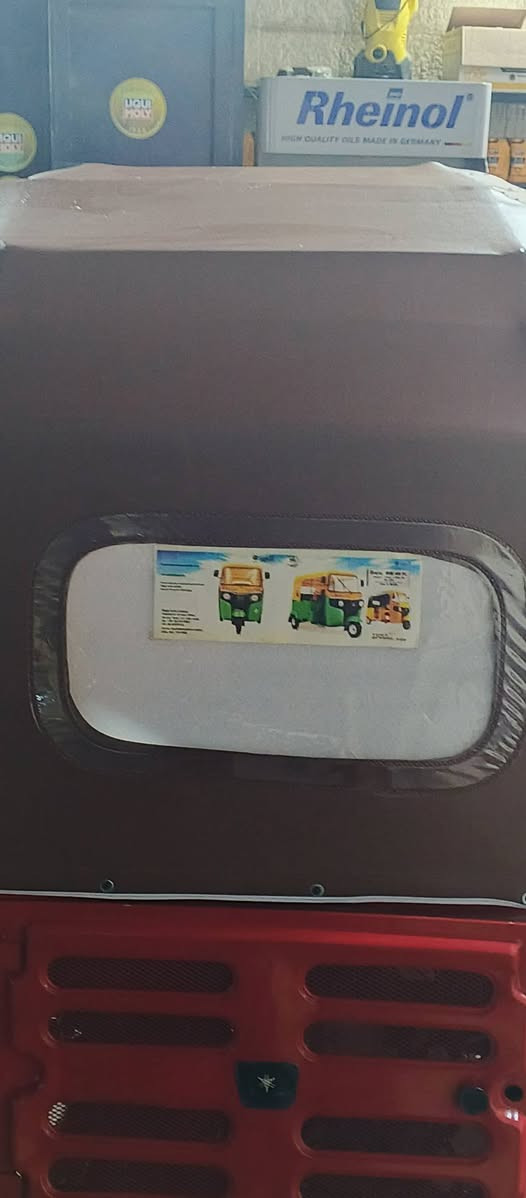 سلام عليكم تكتك 19 شهر 2 رقم وسنونه تحويل ثاني يوم تكتك جهزه كبل الشارع ربع ما ذب علي مكينه مال عشرين بيه معمره دوس بس وبه مكان صبغ السعر 5250 وبه مجال حك جيه وهاذ رقمي *********** المكان حي طارق الوصط
