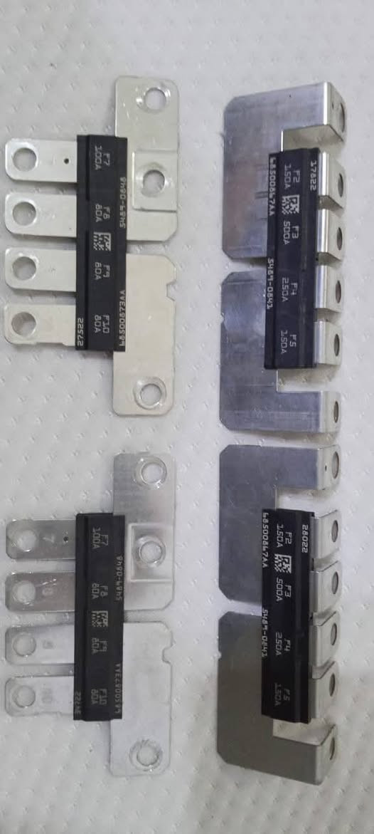 ،،،،،،،،،،،،،،،،،،،،،،وصلنا قطع غيار اصليه،،،،،،،،،،،،،،،،،،،،،،،

رادارات جيب الشكل الجديد 2024 
كارتات نقطه العمياء للدعاميه الاماميه والخلفية
ضفيره دعاميه خلفيه مع الحساسات
دبه ماء هايبرد
حساسات بنيد
 نايت فيجن
كامره اماميه بالشباك
شباك دعاميه اماميه الفوكاني
فيوزات
يوجد خدمه توصيل بغداد والمحافظات 
العنوان.. بغداد ..شارع فلسطين 
تلفون ، *********** متوفر واتساب
