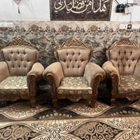 كنبة • مكاني • نادر