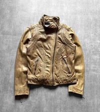 جاكيت  (نساء)(رجال) جلد حقيقي 100/100 قطعه غالية بل موقع جدا ‏OakWood ...