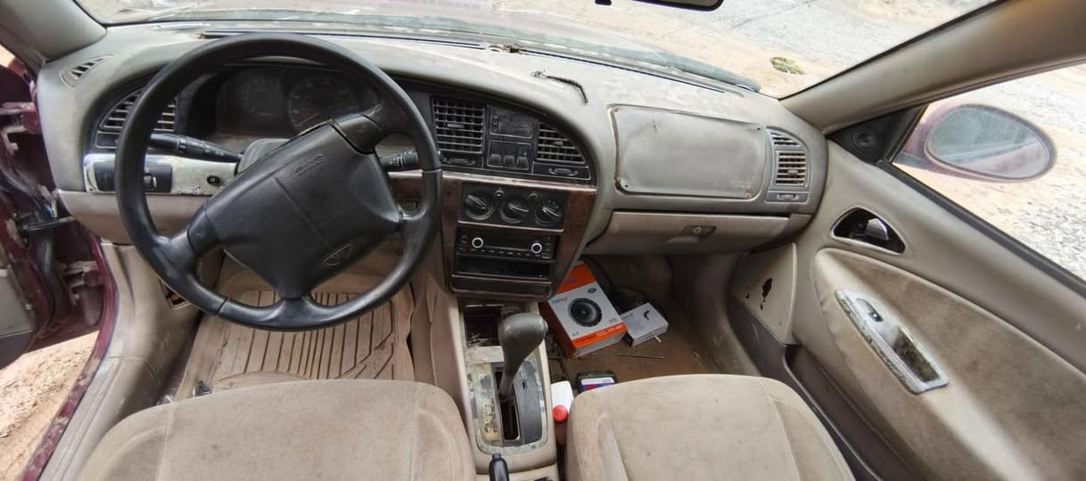 السلام عليكم   للبيع اوللمراوس                                               دايولكنزا موديل  2000 كير اتو  اوراقهه موجوده   محرك لاصرف ولابخار  فقط الكير ماترجع ع بگ صدر تعبان تايرات نص عمر سياره شغاله وتمشي  

السعر 14 وبيهه مجال قليل 
***********
