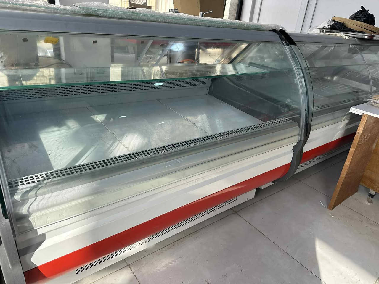 عارضات لحوم و اجبان للبيع


**إذا كنت صاحب هذا الإعلان وتريد حذفه لأي سبب، رجاءا أرسل رسالة إلى الدعم الفني**