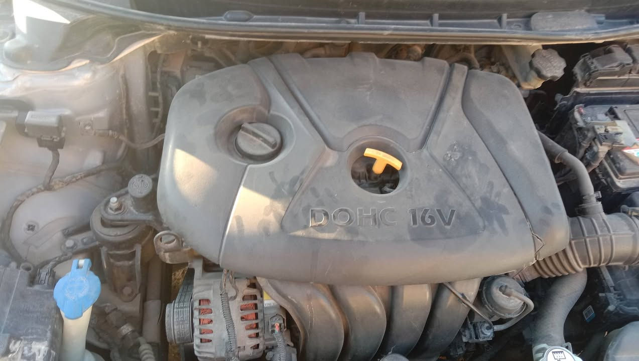 سياره النترا موديل ٢٠١١ رقم دولي كربلاء بيهه قطع صبغ محرك دوش ١٨٠٠ لون سلفر تدفئة تبريد  تحويل مباشر السعر ٩٥ بيهه مجال  ***********
