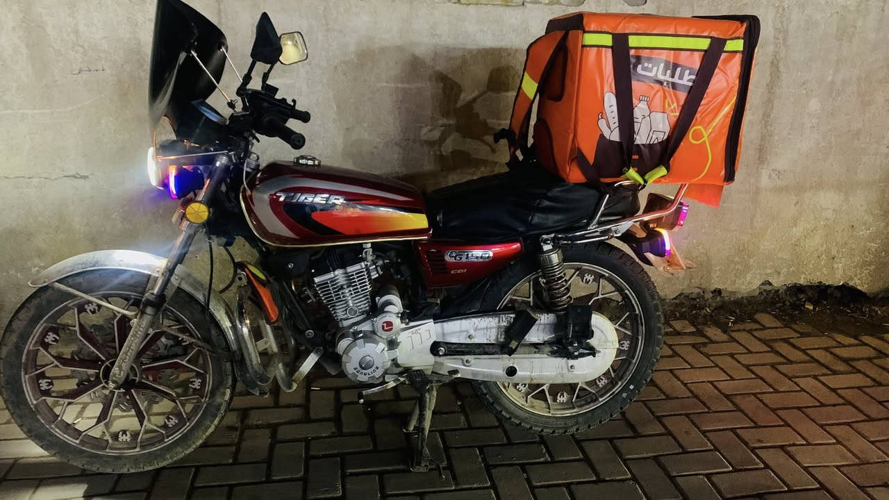 السلام عليكم ، دراجة تايكر 2021 دراجة نظيفة مرقمة بغداد للبيع او مراوس سعرها 1،550 وبيها مجال , ***********
