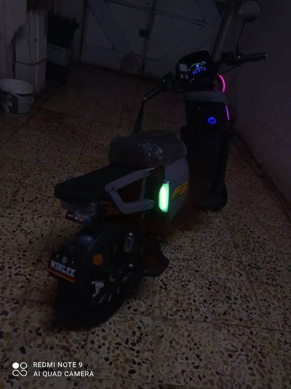 دراج شحن للبيع نوعيه F3لون سمنتي بطاريات 2026 سعر 500
رقم موبايل ***********
