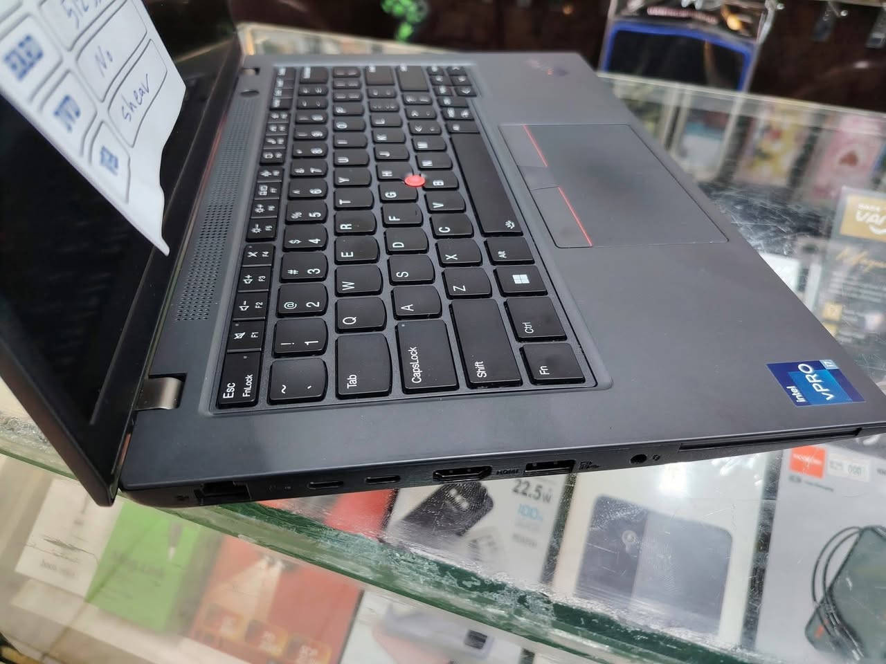 📢 عرض خاص لدى مكتب صدف
⚠️ ملاحظة: قطعة نادرة، متوفرة قطعة واحدة فقط
💻 Lenovo ThinkPad L14 Gen 3
🔹 المعالج: Core i7 الجيل 12
🔹 الذاكرة: 16GB DDR4
🔹 التخزين: 512GB SSD
🔹 الشاشة: 14.1 بوصة Full HD Touch
💰 السعر: 500,000 دينار عراقي فقط
🎁 الملحقات: ✔️ شاحن أصلي ✔️ حقيبة ✔️ ماوس
📍 العنوان: موصل المجموعة الثقافية – مجاور شركة طاقة
🚚 متوفر خدمة توصيل إلى جميع محافظات العراق
📞 للاستفسار: ***********
