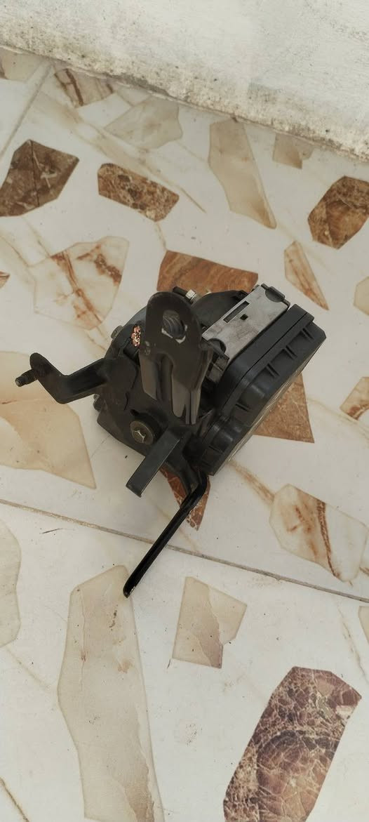 سلام عليكم ABS كورله للبيع شرط مابي عيب سعره 80
رقم مبايل
***********
***********
