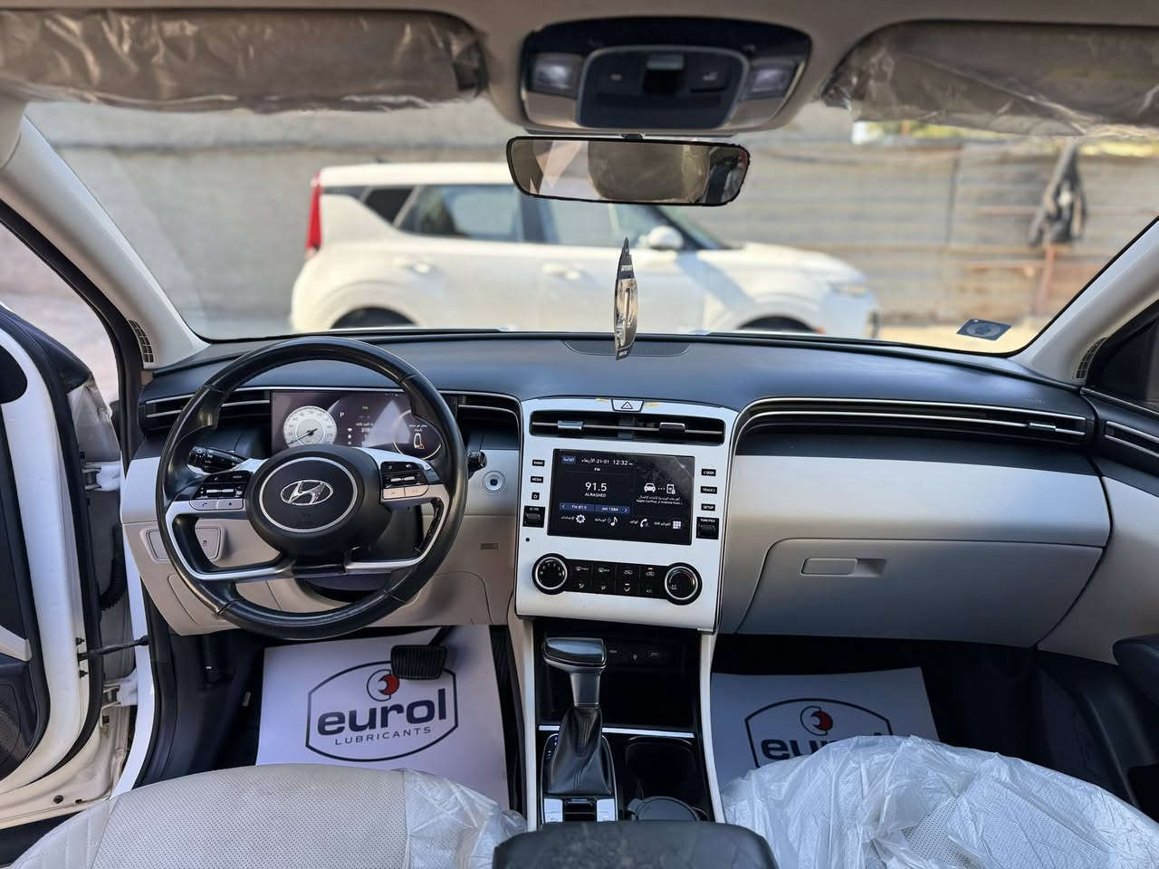 توسان موديل 24 خليجي مكفوله رقم بغداد فول مواصفات 1/1
تشغيل عن بعد/ ماشيه 6000 الف حقيقي 

بانوراما/فول تحكم ستيرن/بصمه/كراسي كهرباء جلد/اشاير مري كهرباء/حساس امامي خلفي كامره دواره/شاحن ذكي/ثلاث انظمه قياده/ ويل 19/هاند بريك بصمه/جنطه كهرباء

مكاني بغداد الاعلام للاستفسار الاتصال على الرقم واتس موجود

‭0780 705 3354‬
