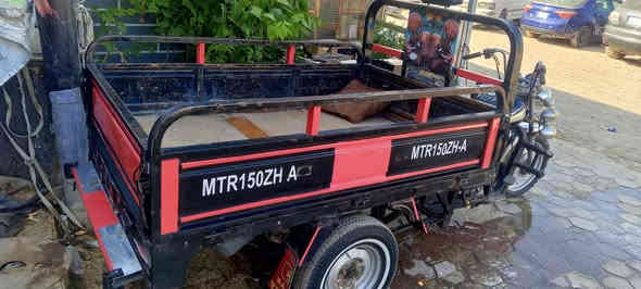 السلام عليكم ستوته البيع
امتي ار م ١٥
خير من الله 
كله شغال كهربايات جدد باتري جديد تايرات جدد نكره سلف نص دوسه هندر
السعر ٩٠٠
بغداد زعفرانيه 
الرقم
***********
