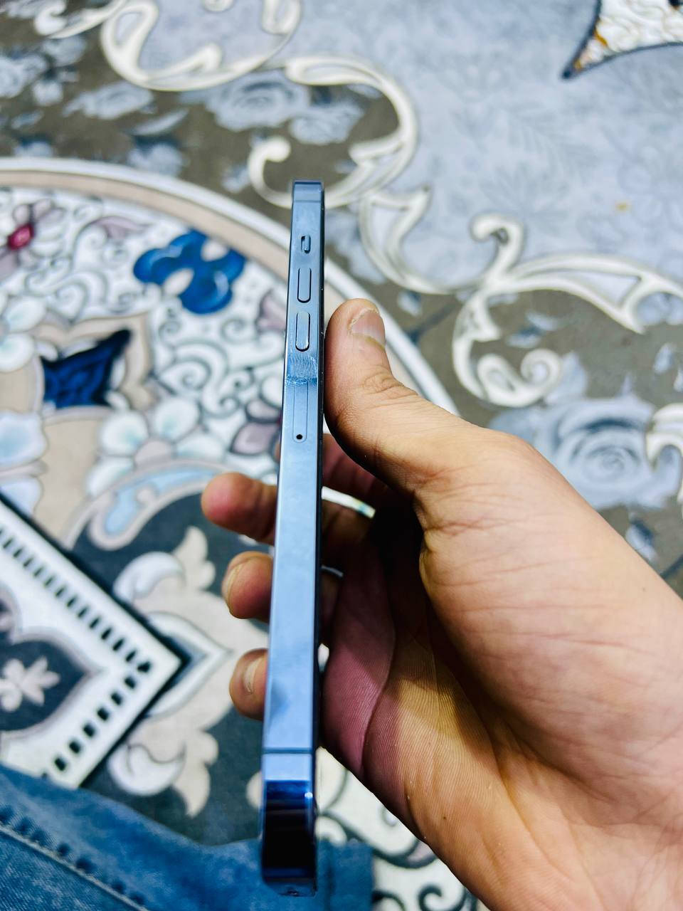 متاح ايفون 13 برو ماكس
نظافه 💯 
ذاكره 265
بطاريه 95
أمريكي 
كامل ملحقاته 
للاستفسار ***********
