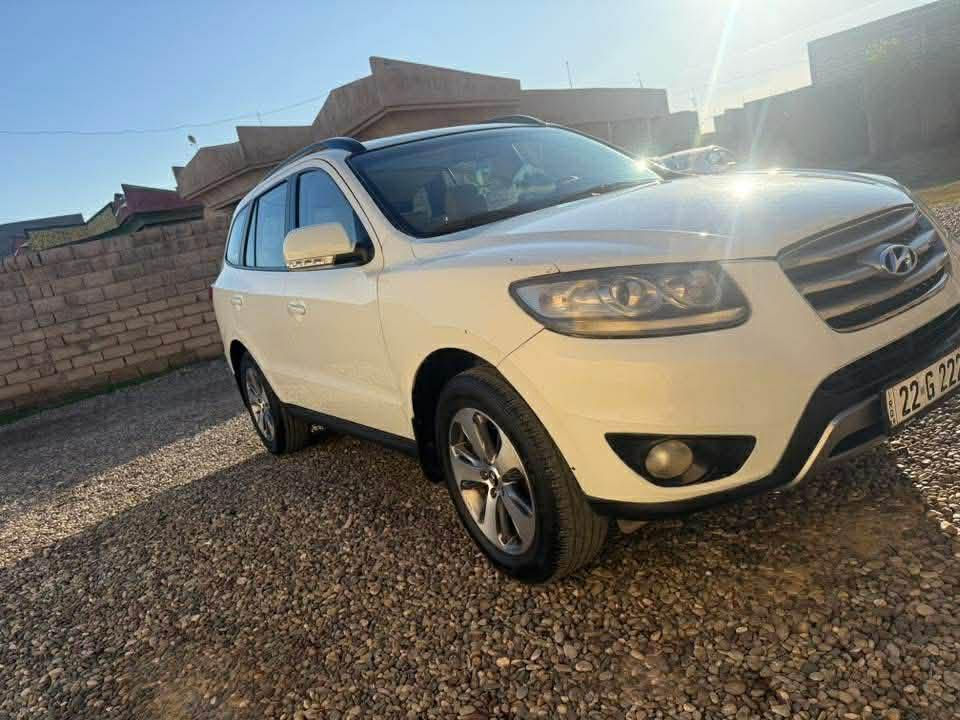 السلام عليكم رمضان كريم
سنتافي ٢٠١٢ خليجي 
ضرر جاملق عكس السايق فقط 
سياره كلين شرط 
محرك ٢٤٠٠
محرك وكير شرط سياره نضافه فول 
احلى من الصور السعر ١٥٥وبيه مجال 
اتصل وتدلل ***********
مكان السياره الشرقاط اذا اكو مراوس وفرق زين يرهم
