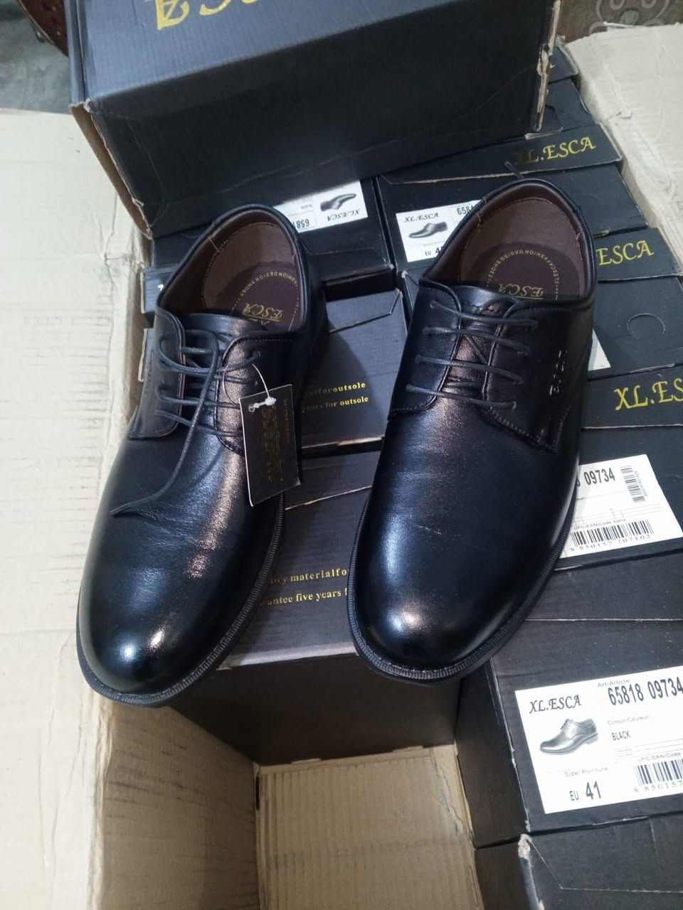 السلام عليكم عندي حذاء جلد الماني وفرنسي اصلي
ما ملبوس سابقا كمية ابيعها بسعر مناسب مكاني بغداد

نموذج من البضاعة


**إذا كنت صاحب هذا الإعلان وتريد حذفه لأي سبب، رجاءا أرسل رسالة إلى الدعم الفني**