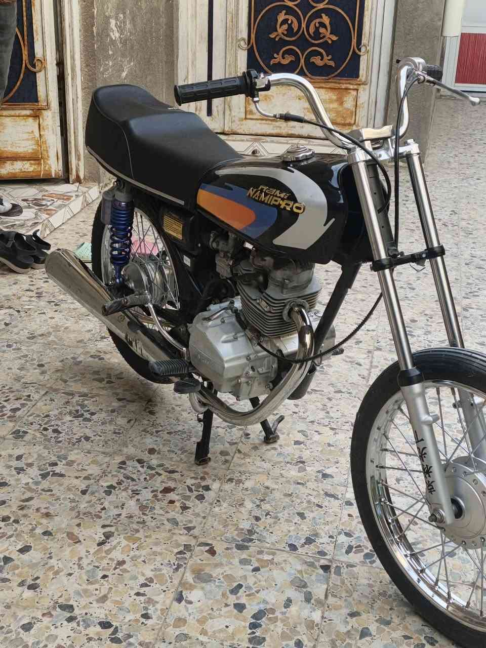 دراجه للبيع او مراوس بماكس نضيفه 
شاصي وغراض كله 25 شاصي سكنر اوراقه كامله 
محرك انيرجي 14  شرط شلعه معدل فصله ونعومه فول 
مكان ناصريه مركز حي الامير  ***********
