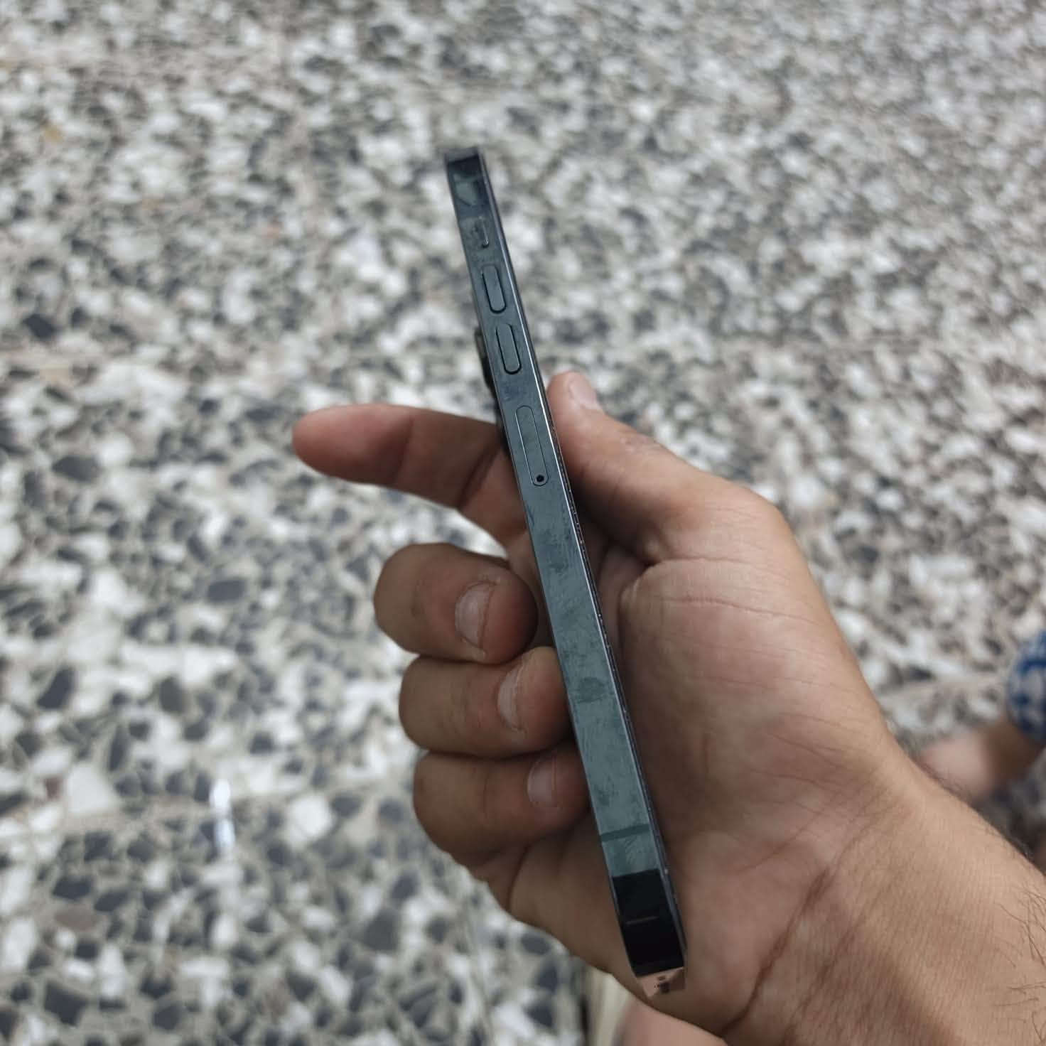 13 برو ماكس 
دبل شريحه 
جهاز بعده ماستر 
كارتونه ويه 
جهاز ما فتوح برغي واحد بي تجي تفحص 
بطاريه ٨٨ 
جهاز اخير من لله عتاز فلوس بيع 
ريده ٨٠٠ قفل جهاز نضافه ١٠٠ 
بكاني بغداد دوره 
***********
