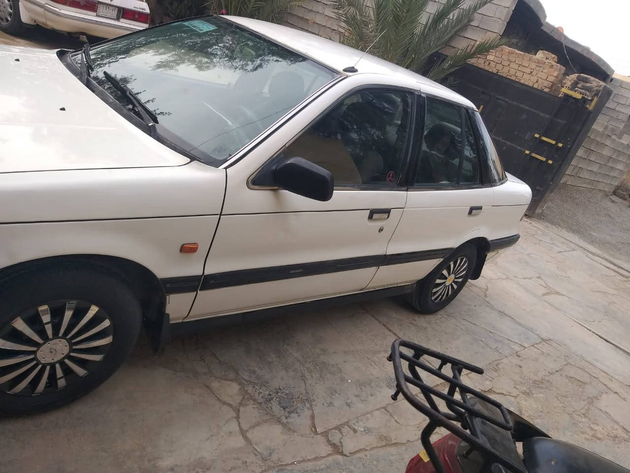 سياره مسبوشي لانسر موديل ٩١ رقم كركوك مشروع وطني سنويه جديده لغايه ٢٠٢٨تحويل بأي وقت سياره محرك كير صدر كهربائيات جيده سياره نضيفه بلاديه بدون صبغ تخم تايرات جديد باور ستيرن سياره من الدعاميه ل دعاميه مكفوله غرفتها نضيفه  رقم صاحبهه *********** مكان السيارة صلاح الدين الضلوعية الحردانيه
