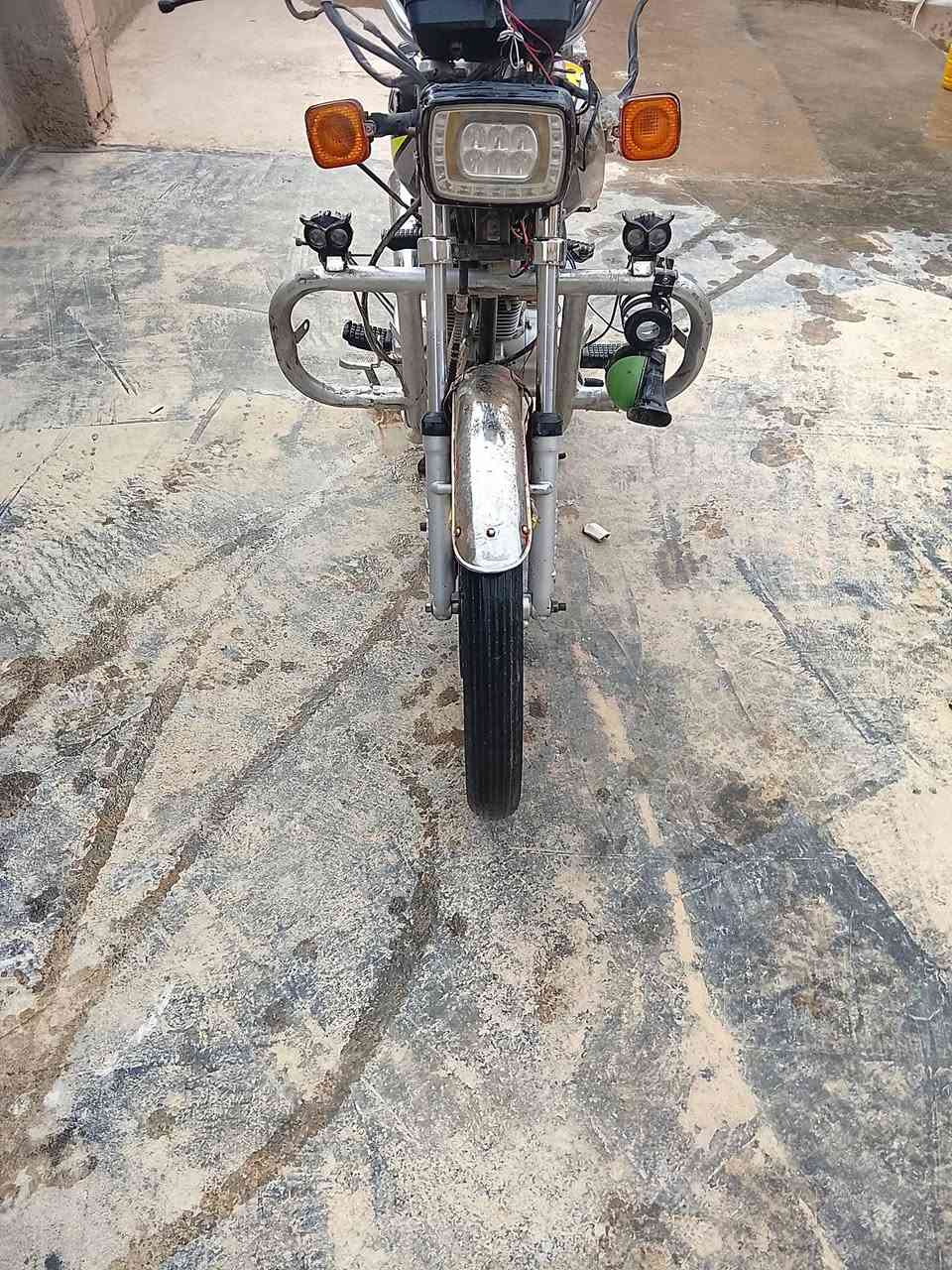 سلام عليكم موطور سيفان موديل 2019 كهربايات كلهن شقاله وسلف شقال محرك نضيف سعر 550 بيه مجال  من رخصت  أدمن


**إذا كنت صاحب هذا الإعلان وتريد حذفه لأي سبب، رجاءا أرسل رسالة إلى الدعم الفني**