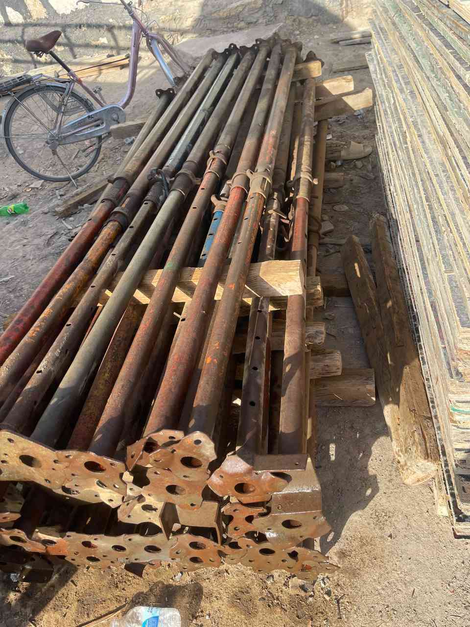 جكات عجمان الإماراتي الأصلي العدد 50العنوان بابل يسعر مناسب ***********
