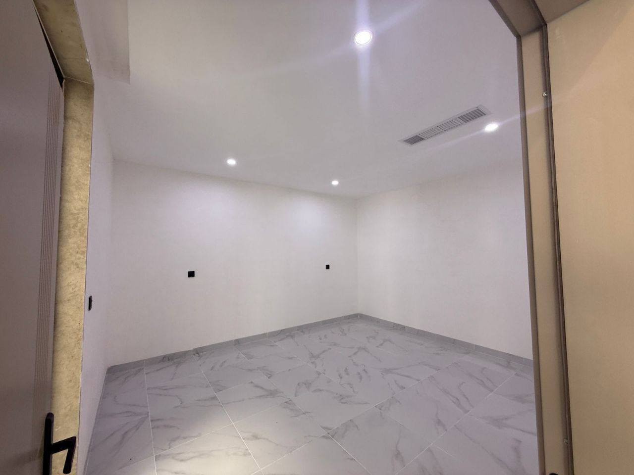 #عقارات_حبيب_علي
🔸سند طابو يتسجل بإسم اي عراقي
📍أربيل-بيت للبيع حي فرمانبران امر لواء ع سايدين 30M
➖مساحة 150M طابقين مربع ركن
يتكون⤵️
➖4غرف نوم 
➖استقبال-صاله-مطبخ-مجموعه صحيات-كراج

***********
***********
لمشاهدة الفيديو والسعر والباقي من العروضات ادخل للقناة رابط القناة👇
https://t.me/habeb2ali

#عقارات_اربيل #شقق_للبيع_اربيل #بيو_لبيع_اربيل  #فلل_للبيع_اربيل #مجمعات_سكنية_اربيل
 #عقارات_كردستان  
#استثمار_عقاري_اربيل #عقارات_بغداد_سليمانية_اربيل  #عقارات_شمال_العراق  

14 دفتر 20 ورقه
