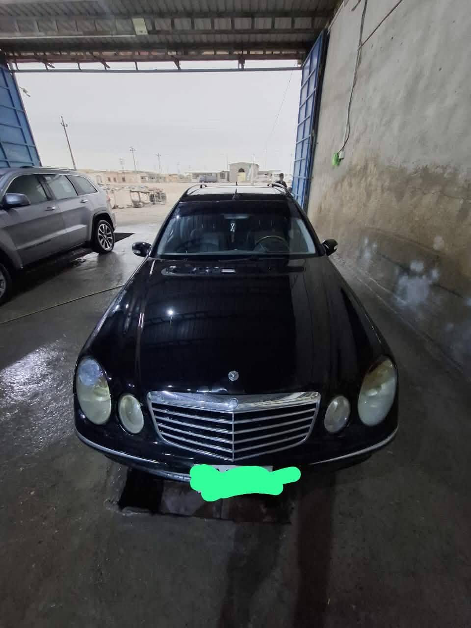 مارسدس استيشن موديل 2006 كصه قمارة 
سيارة متومة طبق الاصل مكينه وكير خير من الله 
سيارة جاهزة من حدادية 
كهربأئيات 
لايتات زنون 
سقفيه دبل 
غرفه جديد وضع البلاد 
كشنات تدفئة وتبريد 
كشنات حساس قلاب 
كاميرا دوار 
تحكم استيرن 
قفل سرعه 
تايرات جدد 
وبيها هواوي مواصفات بعد 
سيار سعرها 40 بيع او مراوس 
الخاص مفتوح  وهذا رقم بي واتساب 
*********** مكان ذي قار
