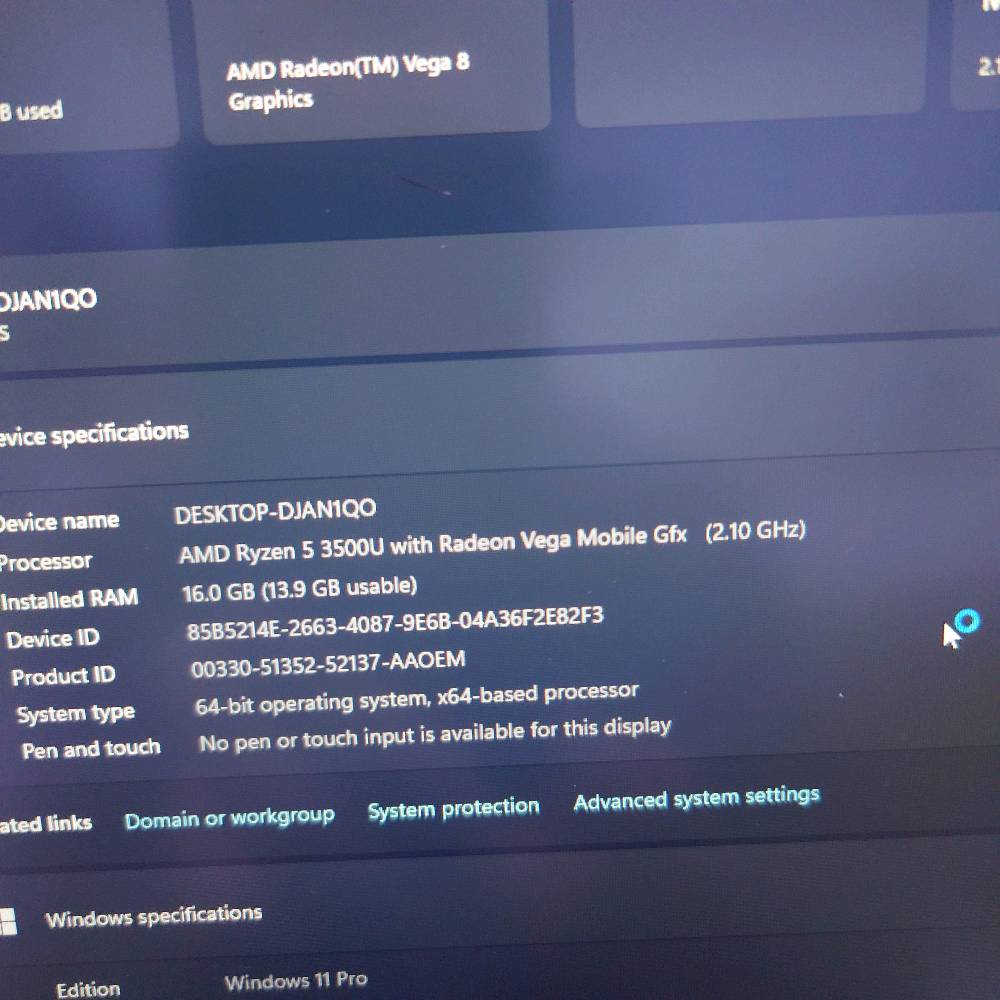 لابتوب لينوفو مناسبة للالعاب والبرامج والدراسة للبيع مستعجل 