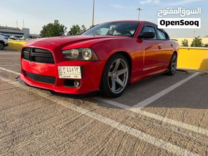 السلام عليكم ...
للبيع 
دوج تشارجر 2014 كلين تايتل R/T فول مواصفات رقم بغداد بأسمي ...
السياره جديده جداً ...

مكانها بغداد حي الجامعه
السعر 158 وبيها مجال بسيط
للاستفسار *********** ابو فهد .

تحياتي .

