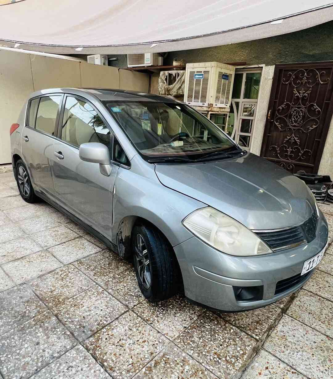 يالله
نيسان فيرسا 2011
رقم بغدادباسمي 
هزه جديده 
 بيها صبغ فقط قطعتين

بدون دواخل 
مكينه 1800
كير at
صدر جيد 
تبريد ثلج 
السعر 74
مكاني غزاليه 
***********
