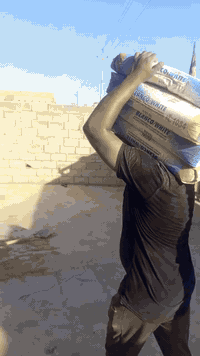 السلام عليكم كادر عمال تصعيد كافة مواد البناء على الضهر رمل طابوك تصعيد سيراميك اشتايكر كاشي فرمستون تكشير حيطان تفليش صب ابيوت تدخيل سبيس وحدل نقل اثاث البيت تصعيد اتراب السطح وحدل تشميع بتلو مساوه تطليع أنقاض قلع تراب قلع كاشي نعمل بنسب لأسعار نعمل ليلاً ونهاراً شرط شغل درجه اولى خابرني وبخدمتك ***********
