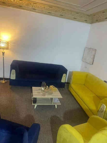 تخم تركي نضافه ١٠٠بلميه بعده جديد بدون ضرر اخذناه ب٧٠٠ نريده ب٣٥٠ قفله ٨ مقاعد العنوان بغداد البلديات الصحفيين ***********
