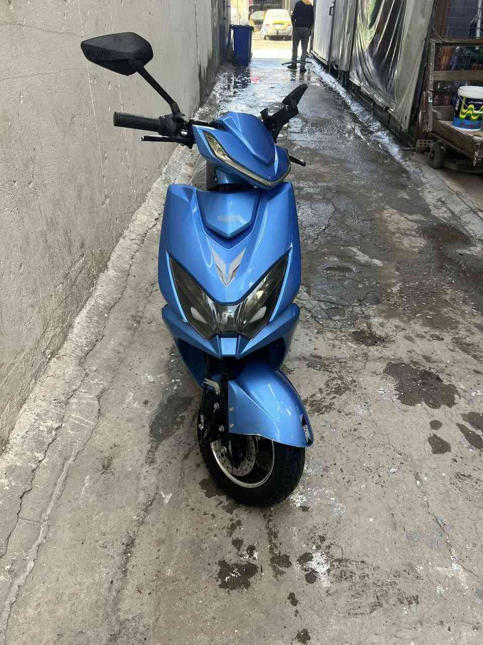 سلام عليكم
دراجه سكنس (mtr ) من مؤيد طياره الي يعرف دراجات mtr
للبيع
ست بطاريات استخدام اشهر قليله
اللّٰه شاهد امشي بيها 60 كيلو ويبقه بيها قليل بصمتين وسويج بيها بك اشاير ثلاث سرع
الدراجه كلش نظيفه وقويه 
ملاحظه الصندوك اني موخره بس موجود 
للبيع 700 وبيها مجال قليل مشتريها مليون وميه وستين اللّٰه شاهد
مكاني الغدير واتساب ***********
