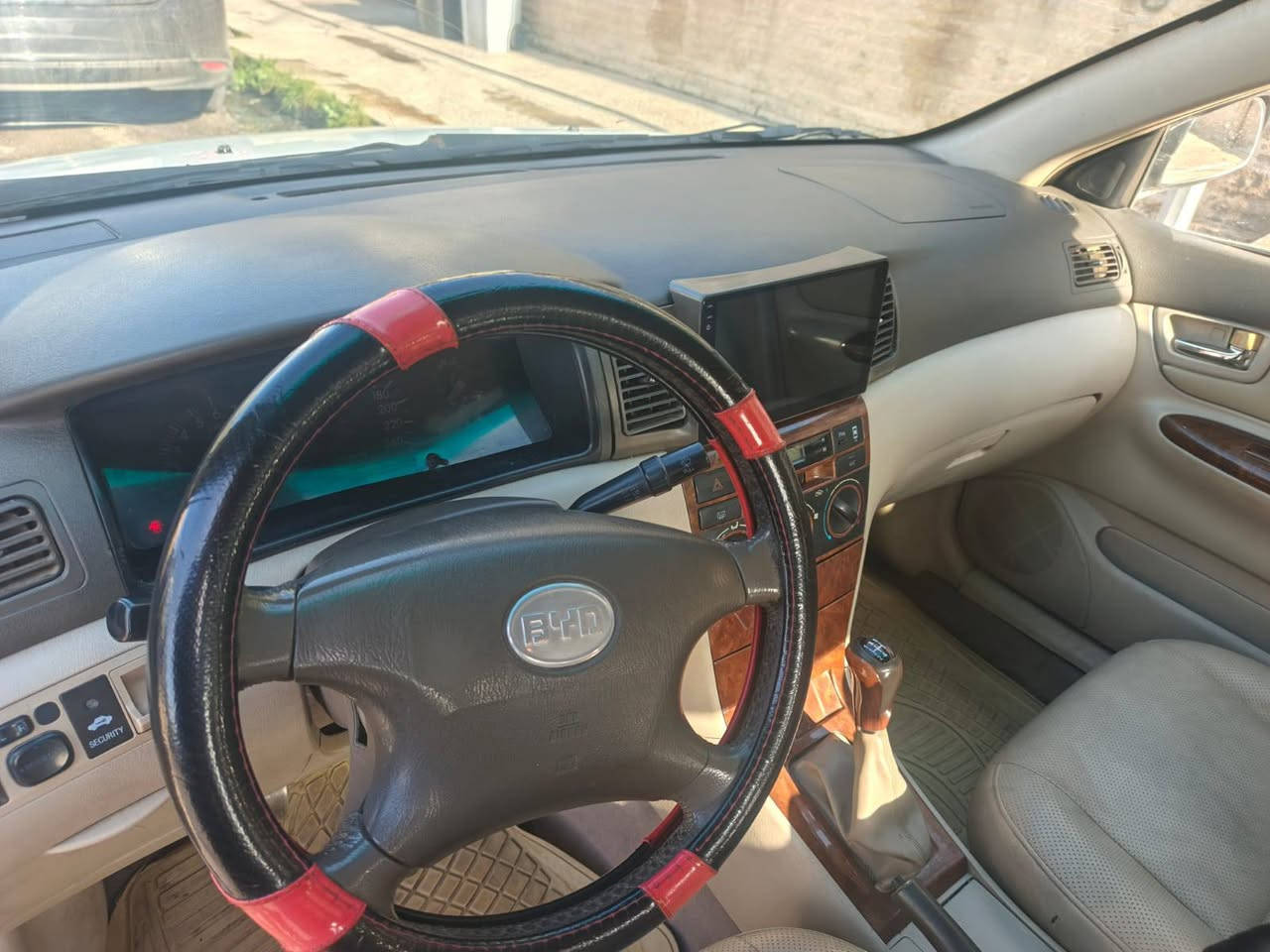 سلام عليكم بي واي دي f3 سياره بدون ضرر وبدون صبغ كابون بانزين شرط الوكاله وتحويل مكينه شرط كيرشرط  فول بس كير عادي بس دبصمه سعر 68 وبيها مجال بسيط الاستفسار ع هذا رقم ***********
