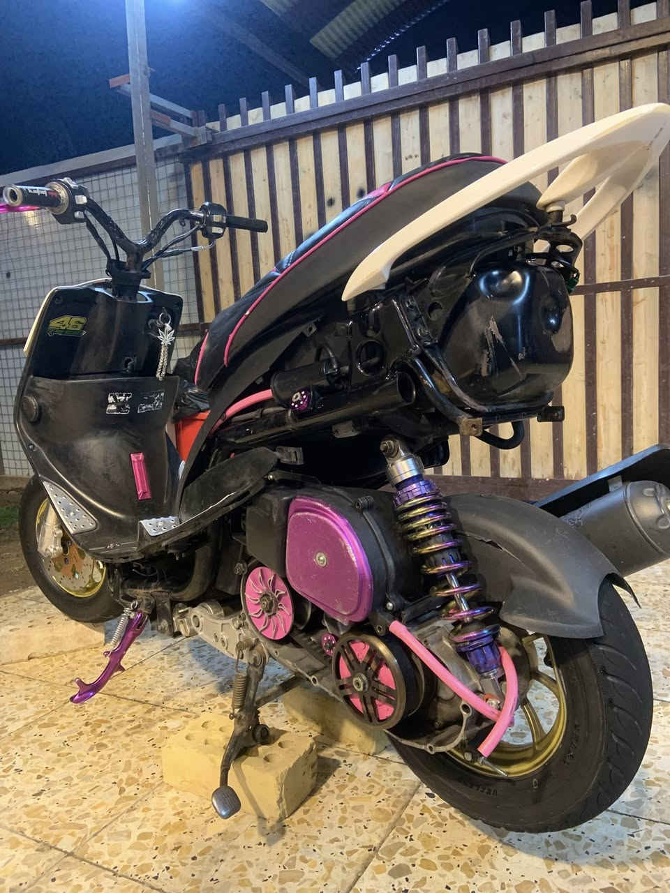 سلام عليكم 
دراجه ماكس عدله  تعمير جديد 
الدراجه  مزوده تخم كرزي كامل 
الدراجه مكينه 55 هاون   
السعر :600بيه مجال حك الجيه 
متواجد واتساب  خابر ودلل  احجيلك تفاصيل الدراجه

م***********
