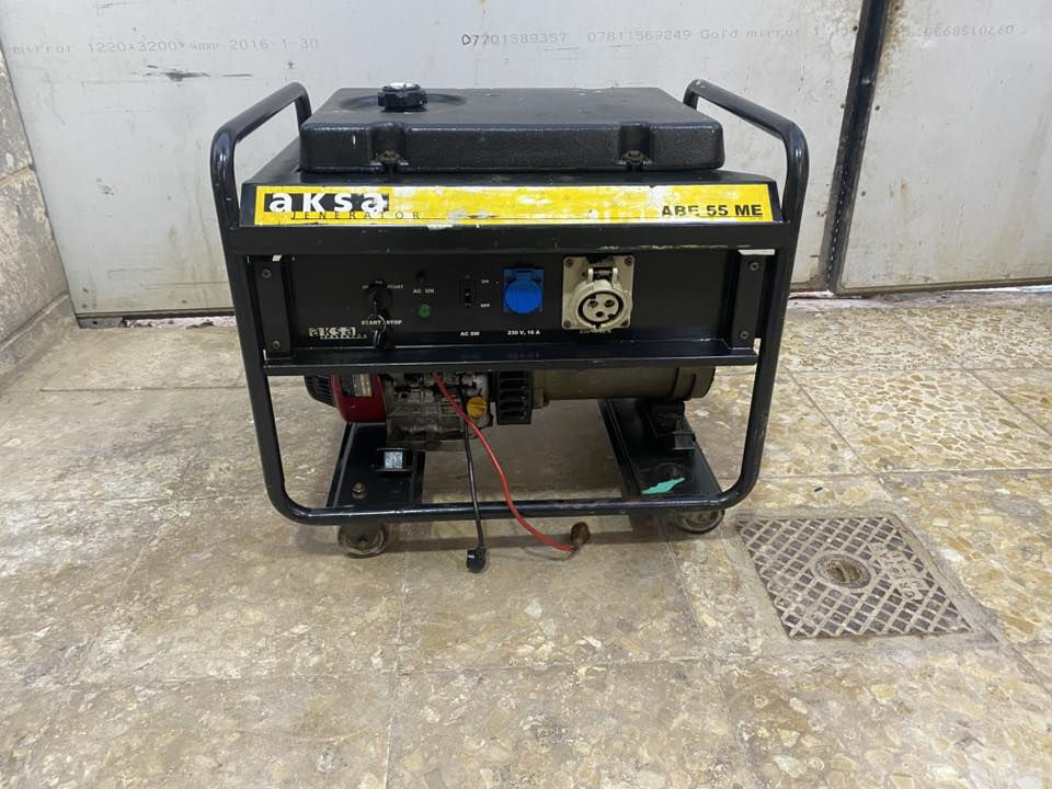 مولد مضيف مامصلح ٢٢ امبير ب٣٠٠ 
*********** بواسط العزيزية
