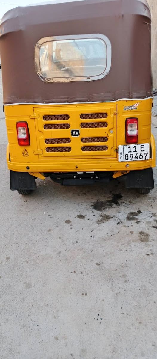 سلام عليكم تكتك 2019رقم وسنويه انكليزي مكينه كير اكسن خير من الله ترايه مال زيرو بيه لغد واحد مصبوغ جماليه سعر 6100وبيه مجال ***********
