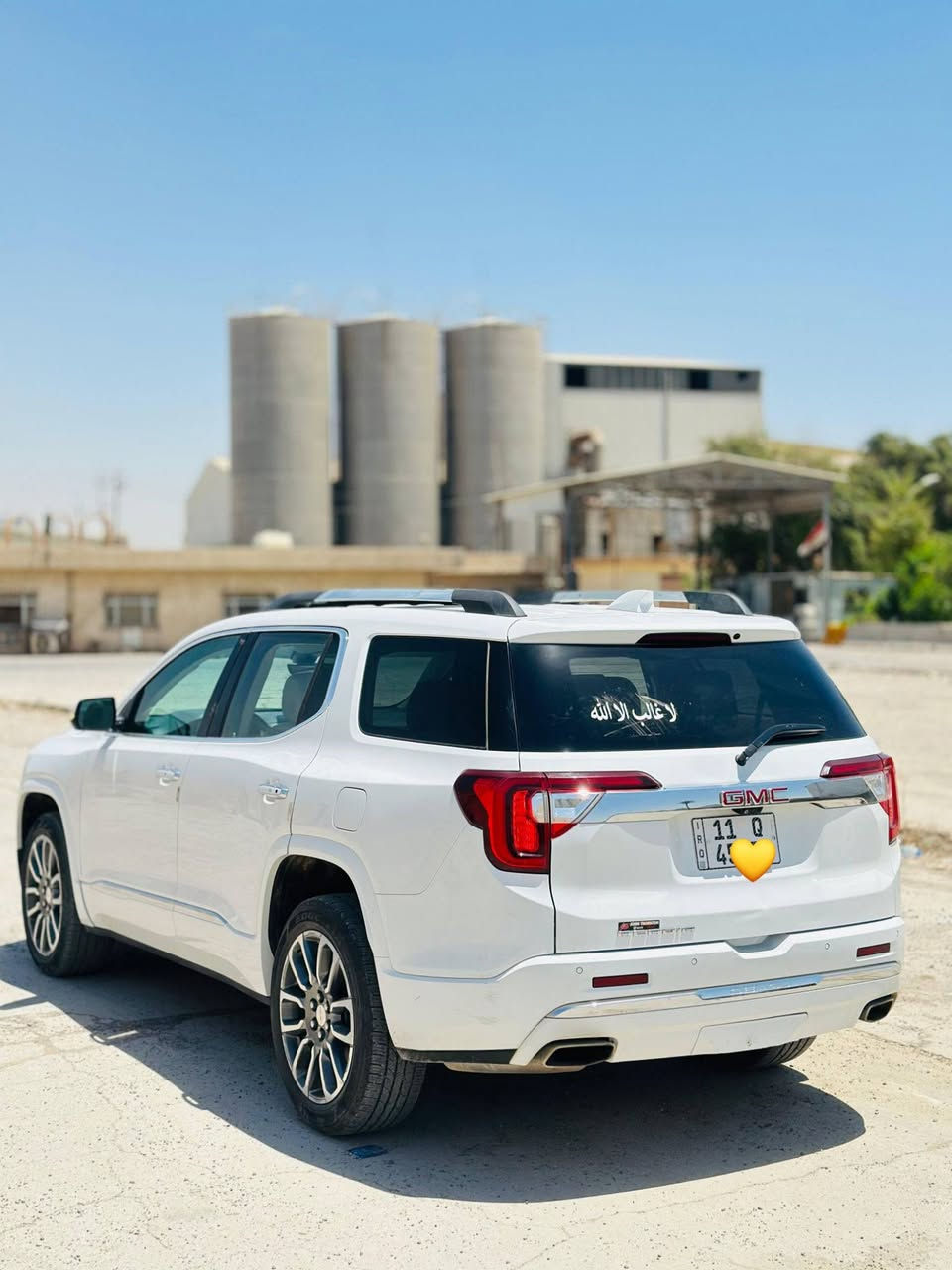 GMC اكاديا دنلي
(2021) فول موصفات تبديل بنيد فقط 
دخول جديد (كتاب ضباط بسمي ) رقم بغداد 
(6سلندر 7راكب) داخل ابيض ملكي كشن منفصل VIP 
دبل قتحه 7كامرات كامره،بل مرايه سعر (230) وبي مجال 
(***********) سيد احمد 
بغداد الزعفرانيه
