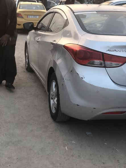 سلام عليكم شباب افانتي مضلع للبيع رقم بغداد انكليزي بسمي شرط التحويل موديل 2012 مكينه جي دي اي GDIمحرك كير مكفول تخم تاير صدر جديد كهربائيات كله شغاله تبريد تدفئه شغاله ويل كب بلادي داخل جديد بلادي ضرر باب خلفي صفحه سايق صبغ فقط بدون دواخل سونار مرفق في صور باقي تفاصيل اتصل عل صاحب سيارة شباب مكلف بنشر ***********السعر100بيه مجال
