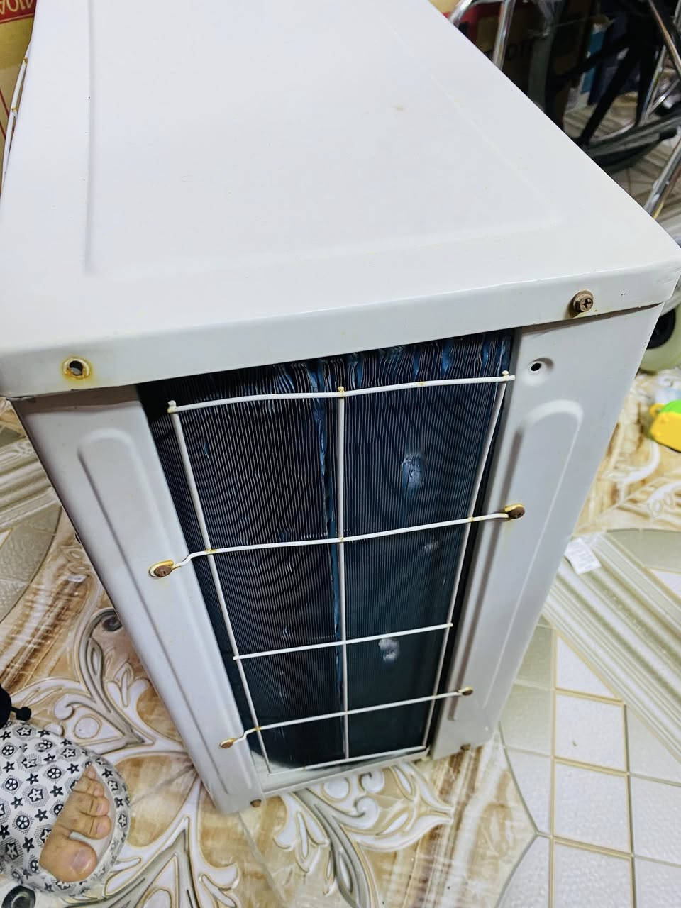 سبلت اونكس 2 طن
بي عطل بالقطعه الداخليه 
السعر 350 
الناصريه / الثوره
***********
